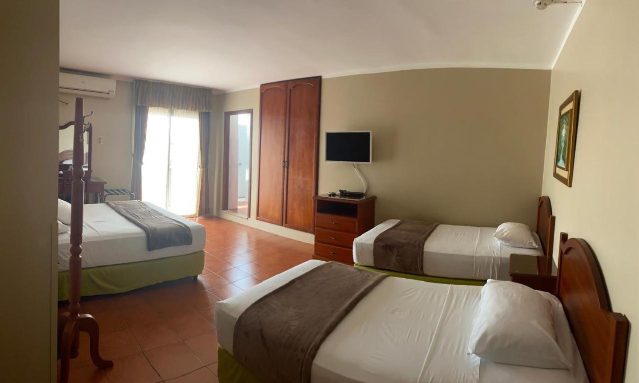 מצ'אלה Grand Hotel Americano מראה חיצוני תמונה